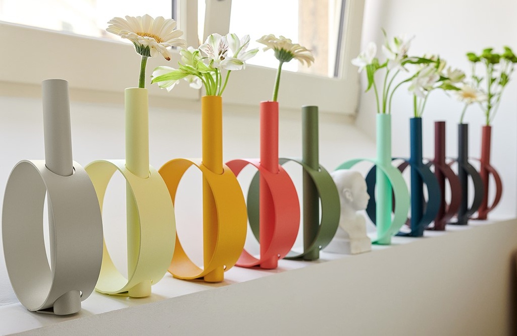 Vase SOLIFLORE IOS - Cerise noire de FERMOB
