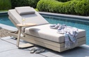 Table d'appoint GENTLE aluminium "latté" et plateau en teck - TASTE by 4 seasons outdoor, GENTLE, LATTE