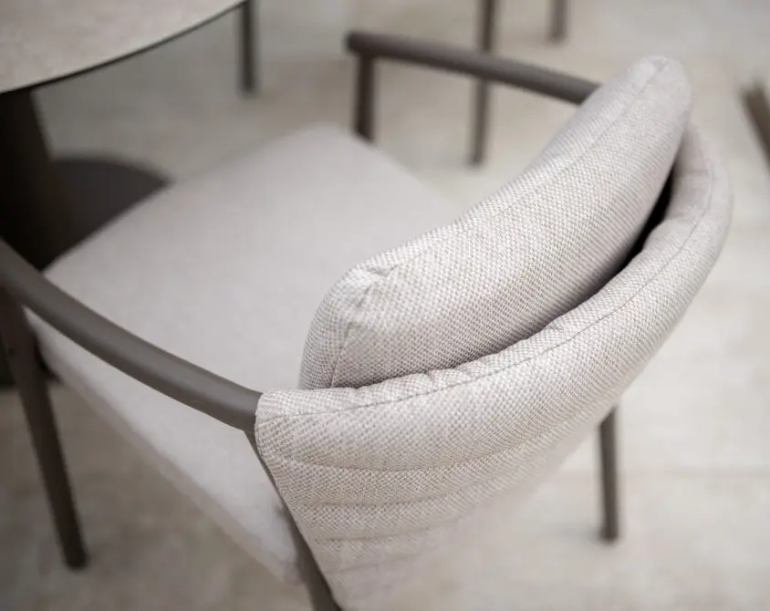 barolo chaise4.webp