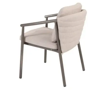 barolo chaise2.webp