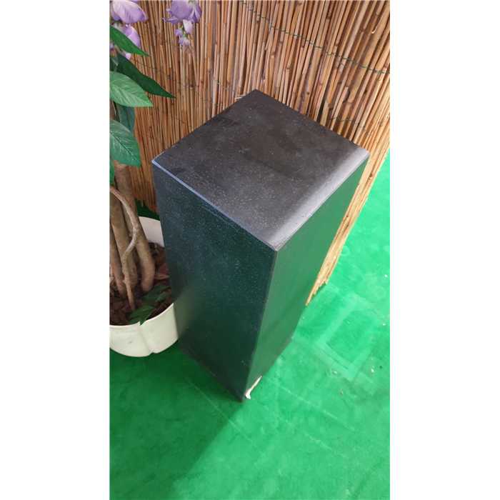 Deco socle noir 22x22x66 cm - STERN