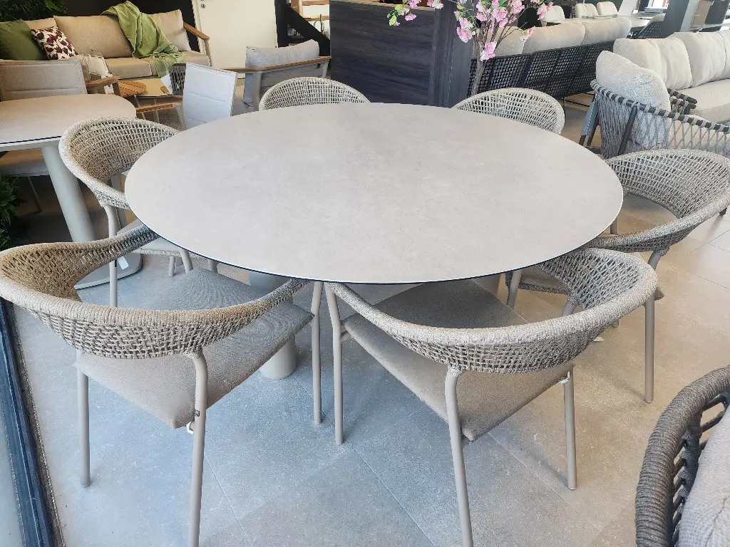 [4SO-donato sienna] Ensemble de jardin Donato-Sienna - couleur "latté" de la marque TASTE 4 seasons outdoor